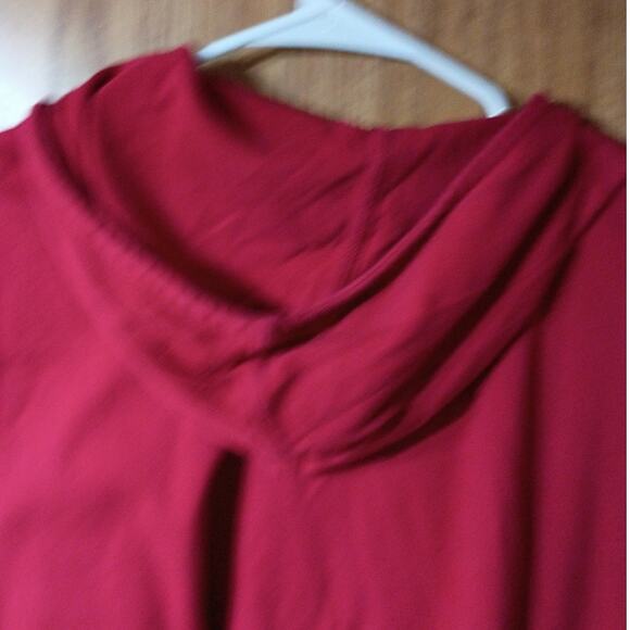 CJ Banks 2X Red Hooded Zip Vest Script Graphic Sleeveless Casual Layering Top - Picture 3 of 10